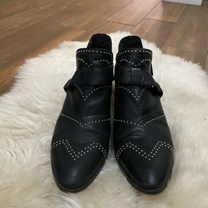 Vince Camuto booties